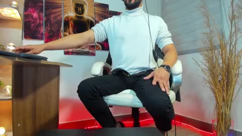 Snapshot of alessandro__wye chatting on February 17, 2025, 11:02 am ALESSANDRO WYE online show from February 17, 2025, 11:02 am