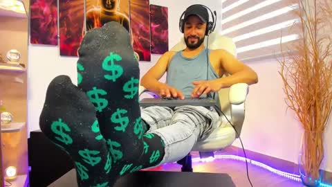 Snapshot of alessandro__wye chatting on March 3, 2025, 9:48 pm ALESSANDRO WYE online show from March 3, 2025, 9:48 pm