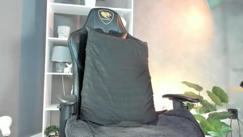 Alessandro INDEPENDENT MODEL online show from September 27, 2025, 3:44 am