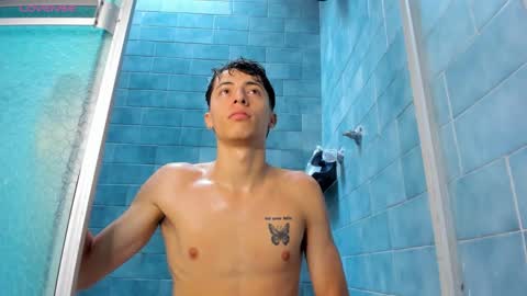 Snapshot of alessandro_dybala chatting on December 27, 2024, 2:43 pm Alessandro Dybala online show from December 27, 2024, 2:43 pm