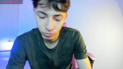 Snapshot of alessandro_dybala chatting on January 8, 2025, 12:15 pm Alessandro Dybala online show from January 8, 2025, 12:15 pm