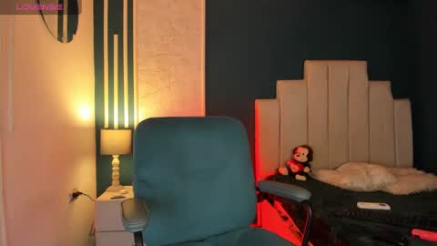 Snapshot of alessandro_dybala chatting on February 26, 2025, 3:19 pm Alessandro Dybala online show from February 26, 2025, 3:19 pm