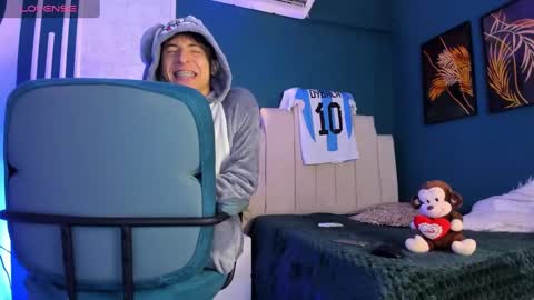 Snapshot of alessandro_dybala chatting on March 1, 2025, 2:55 pm Alessandro Dybala online show from March 1, 2025, 2:55 pm