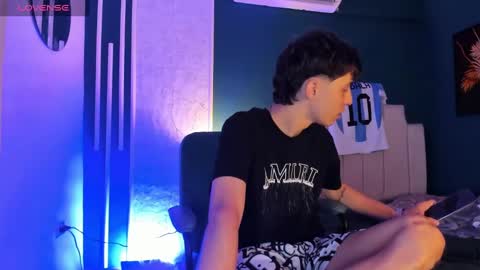 Snapshot of alessandro_dybala chatting on March 1, 2025, 6:00 pm Alessandro Dybala online show from March 1, 2025, 6:00 pm