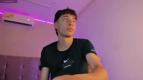 Snapshot of alessandro_dybala chatting on March 4, 2025, 11:51 am Alessandro Dybala online show from March 4, 2025, 11:51 am