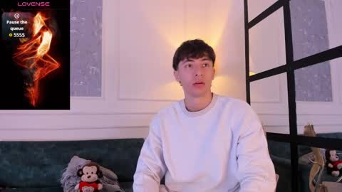 Snapshot of alessandro_dybala chatting on September 12, 2025, 12:16 pm Alessandro Dybala online show from September 12, 2025, 12:16 pm