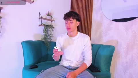 Snapshot of alessandro_dybala chatting on September 24, 2025, 11:46 am Alessandro Dybala online show from September 24, 2025, 11:46 am