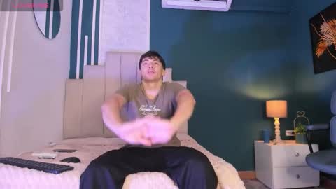 Snapshot of alessandro_dybala chatting on November 7, 2025, 12:16 pm Alessandro Dybala online show from November 7, 2025, 12:16 pm