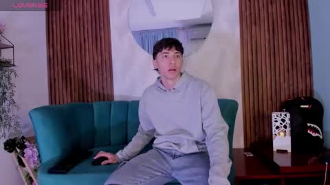 Snapshot of alessandro_dybala chatting on November 9, 2025, 12:25 pm Alessandro Dybala online show from November 9, 2025, 12:25 pm