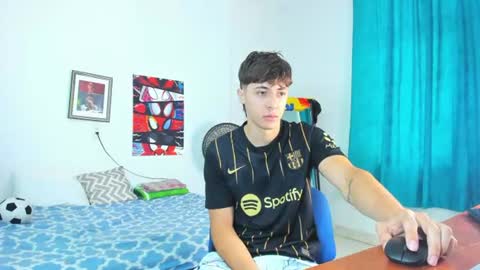 Snapshot of alessandro_dybala chatting on June 10, 2026, 12:26 pm Alessandro Dybala online show from June 10, 2026, 12:26 pm