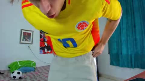 Snapshot of alessandro_dybala chatting on June 16, 2026, 12:41 pm Alessandro Dybala online show from June 16, 2026, 12:41 pm