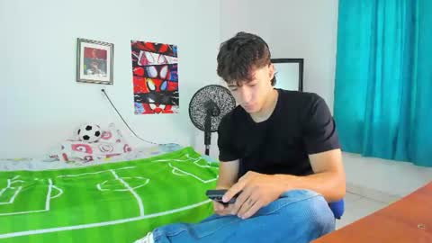 Snapshot of alessandro_dybala chatting on July 11, 2026, 12:41 pm Alessandro Dybala online show from July 11, 2026, 12:41 pm