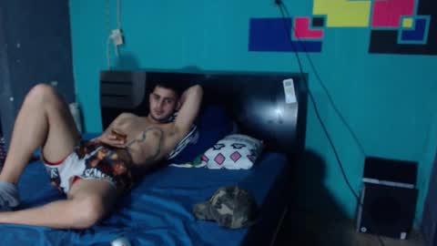 alessandro online show from December 15, 2025, 4:28 am