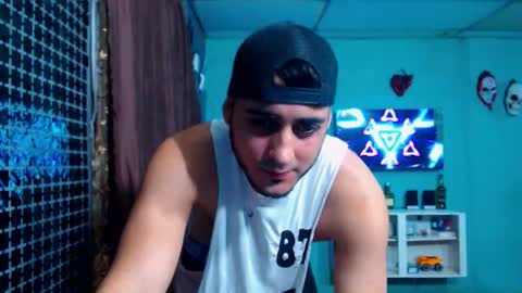 alessandro online show from December 23, 2025, 6:44 am