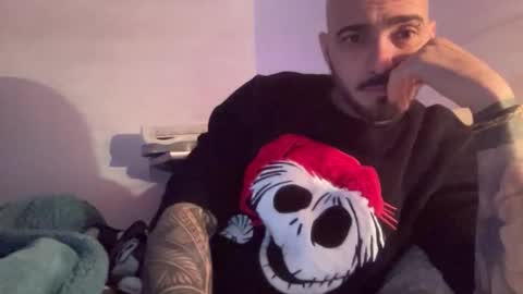 alessandromori91 online show from January 6, 2026, 1:20 am