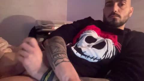 alessandromori91 online show from January 8, 2026, 9:39 pm