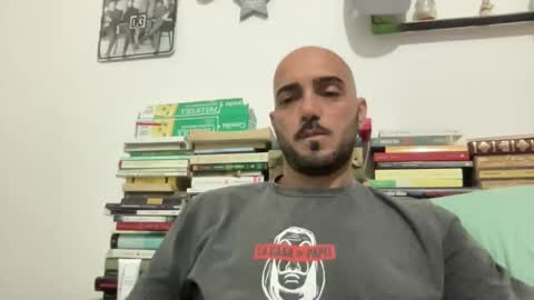 alessandromori91 online show from May 9, 2026, 11:10 pm