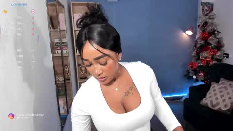 Yy  online show from December 4, 2025, 4:11 am