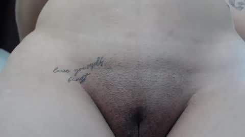 Snapshot of alessia_beth chatting on February 22, 2025, 3:03 pm ALESSIA online show from February 22, 2025, 3:03 pm