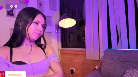 Alessia cruz online show from September 12, 2025, 2:33 am