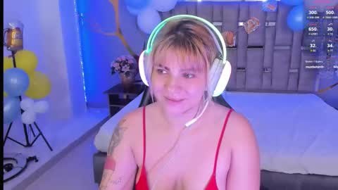 Alessia online show from October 1, 2025, 4:07 am