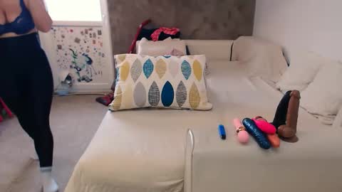 AlesyadollBlonde online show from December 15, 2025, 7:12 am