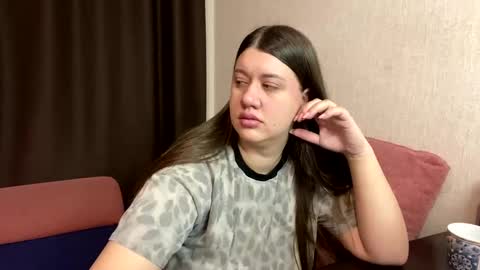 Aletta Oushen online show from December 8, 2024, 11:24 am