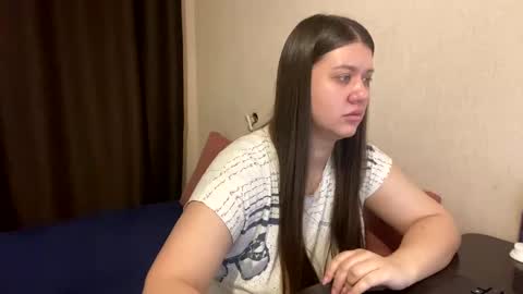 Aletta Oushen online show from December 10, 2024, 10:06 am