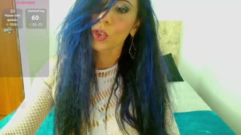 Snapshot of alettallove chatting on April 4, 2026, 2:36 pm alettallove online show from April 4, 2026, 2:36 pm