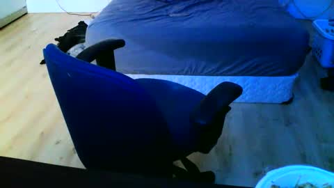 alex42696969 online show from October 18, 2025, 2:03 am