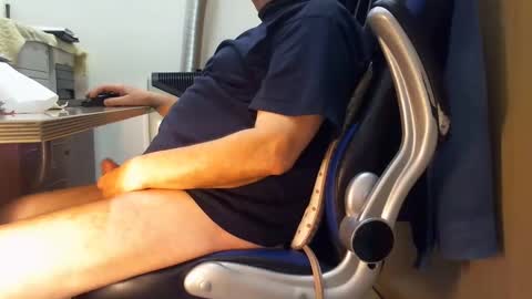 alex47100 online show from February 24, 2025, 3:31 pm