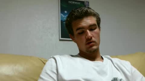 Snapshot of alex83530 chatting on December 5, 2024, 2:44 pm Alex83530 online show from December 5, 2024, 2:44 pm