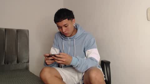 Owen online show from February 28, 2025, 4:54 am