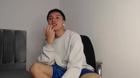 Owen online show from November 8, 2025, 1:39 am