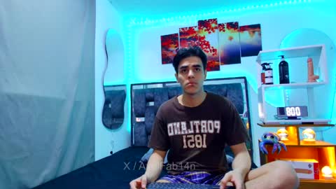 sneider online show from April 19, 2026, 2:55 am