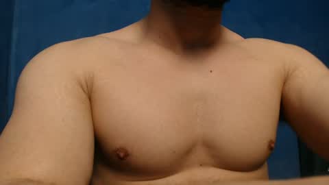 Snapshot of alex_blu chatting on April 1, 2026, 5:41 am Alex online show from April 1, 2026, 5:41 am