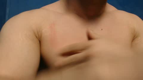 Snapshot of alex_blu chatting on April 1, 2026, 11:13 pm Alex online show from April 1, 2026, 11:13 pm