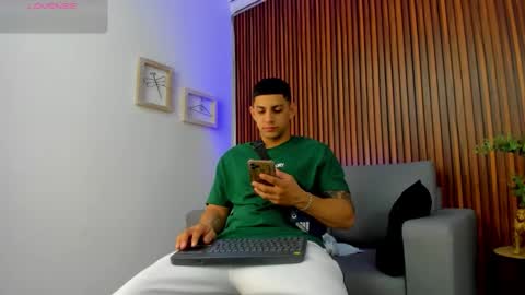 alex online show from March 25, 2026, 12:22 pm