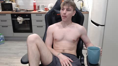 Snapshot of alex_gotcha chatting on December 3, 2024, 11:24 pm Alex online show from December 3, 2024, 11:24 pm