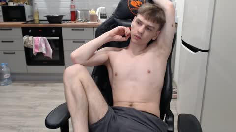 Snapshot of alex_gotcha chatting on December 10, 2024, 2:28 pm Alex online show from December 10, 2024, 2:28 pm