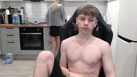 Snapshot of alex_gotcha chatting on January 12, 2025, 11:58 pm Alex online show from January 12, 2025, 11:58 pm