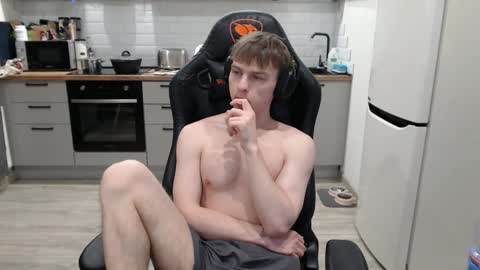 Snapshot of alex_gotcha chatting on February 7, 2025, 10:41 pm Alex online show from February 7, 2025, 10:41 pm