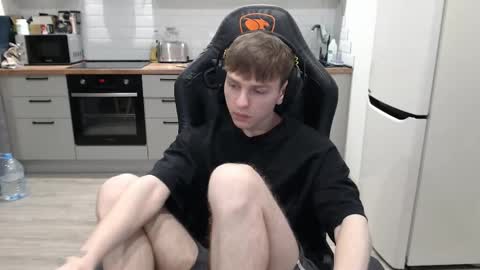 Snapshot of alex_gotcha chatting on February 10, 2025, 5:30 pm Alex online show from February 10, 2025, 5:30 pm