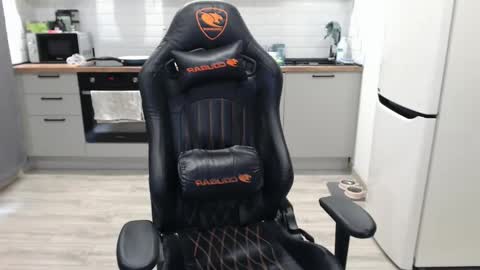 Snapshot of alex_gotcha chatting on February 18, 2025, 9:32 am Alex online show from February 18, 2025, 9:32 am