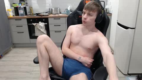 Snapshot of alex_gotcha chatting on March 4, 2025, 7:51 am Alex online show from March 4, 2025, 7:51 am