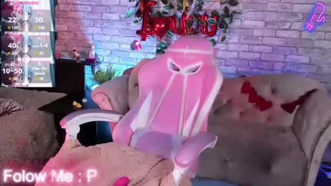 alex_howell online show from February 24, 2025, 11:52 pm