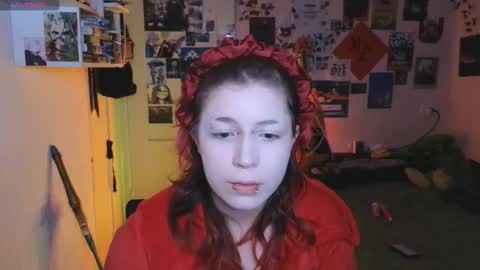 alex_howell online show from December 1, 2025, 7:52 pm