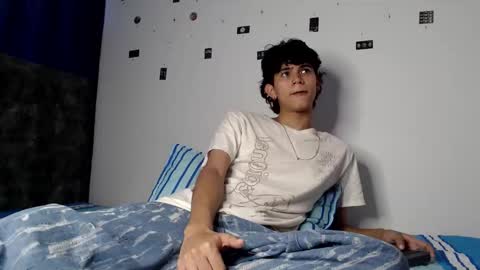 Snapshot of alex_mark_ chatting on May 14, 2026, 5:20 pm alex_mark_ online show from May 14, 2026, 5:20 pm