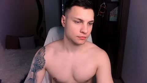 alex_milson online show from December 28, 2024, 2:33 am