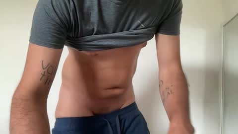 Snapshot of alex_ruiz_ chatting on February 19, 2025, 7:05 pm Alex online show from February 19, 2025, 7:05 pm